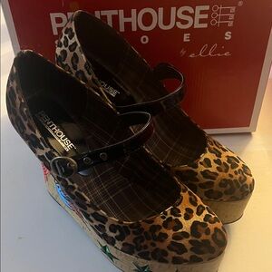 Penthouse by Ellie-sz9 Leopard Print Platform Mary Jane wedge heels w/ Strap EUC